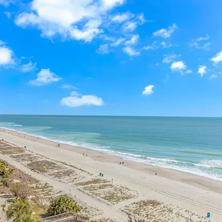 Immaculate! Beautifully Renovated Oceanfront 1 Bedroom Suite - Sleeps 4! - Roxanne Towers Unit 804-2